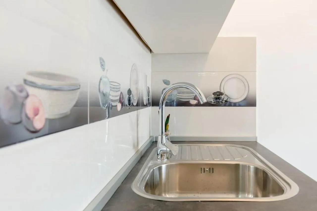Ferienwohnung In Arbanija Mit Meerblick, Balkon, Klimaanlage, W-Lan 5137-1 Trogir Lägenhet