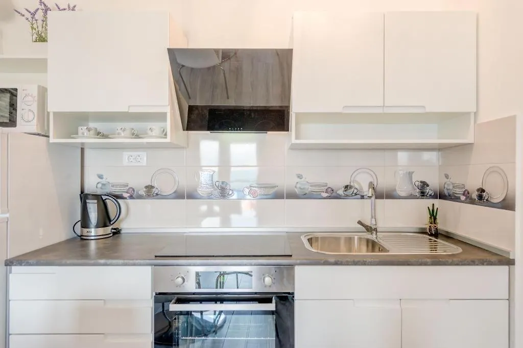 Lägenhet Ferienwohnung In Arbanija Mit Meerblick, Balkon, Klimaanlage, W-Lan 5137-1 Trogir Kroatien